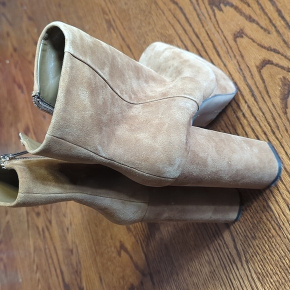 Vince Camuto Leslieon camel suede leather platform chic sleek square toe booties - Picture 6 of 8